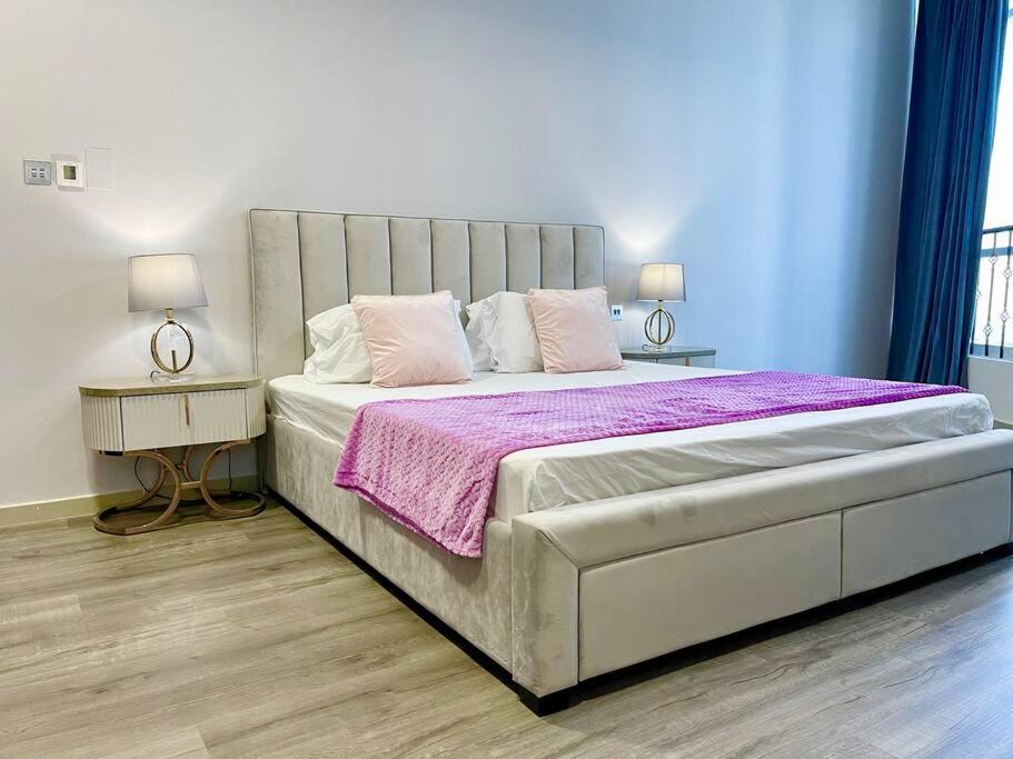 Cozy Upgraded Residential Flat With Sea, Mangrove, Pool View - 1203 Not Hotel アブダビ エクステリア 写真