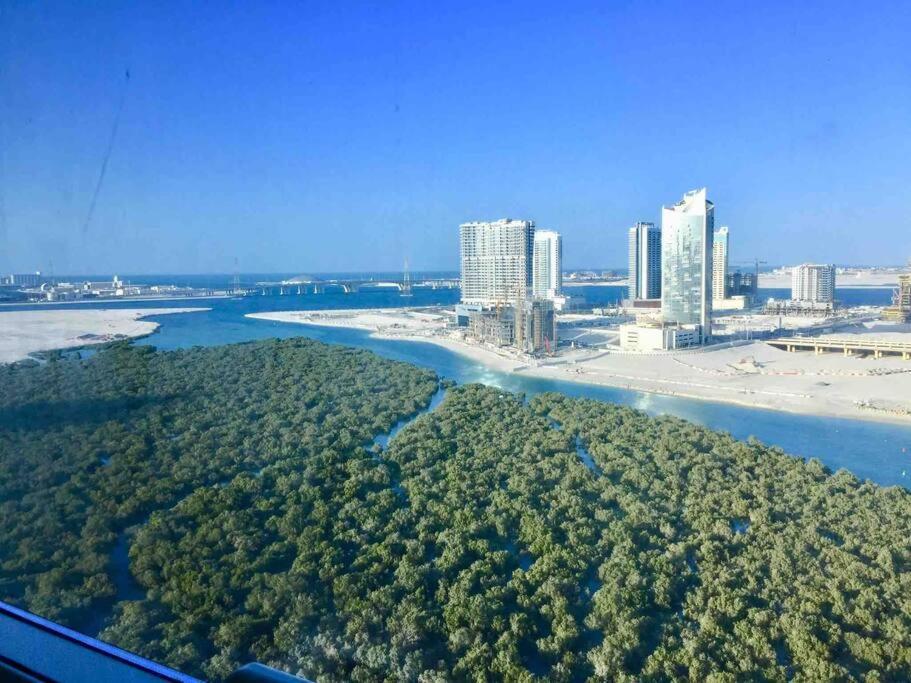 Cozy Upgraded Residential Flat With Sea, Mangrove, Pool View - 1203 Not Hotel アブダビ エクステリア 写真